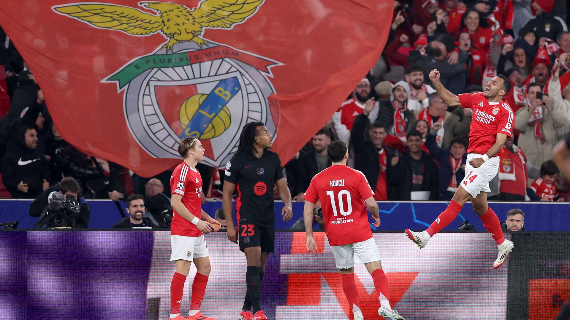 烏龍更像是 烏龍更像是