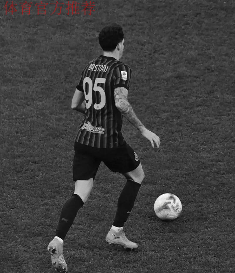 巴萨锁定三中卫引援目标，巴斯托尼目前难签